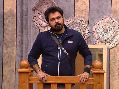 Bigg Boss 7 Tamil Finalists- Vote for Your Favorite One